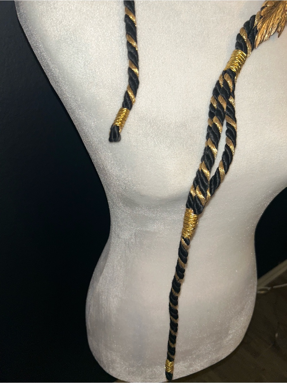 Gold Leaf Rope Hair Accessory – Black & Gold - Picture 3 of 4